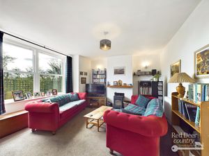 Sitting Room- click for photo gallery